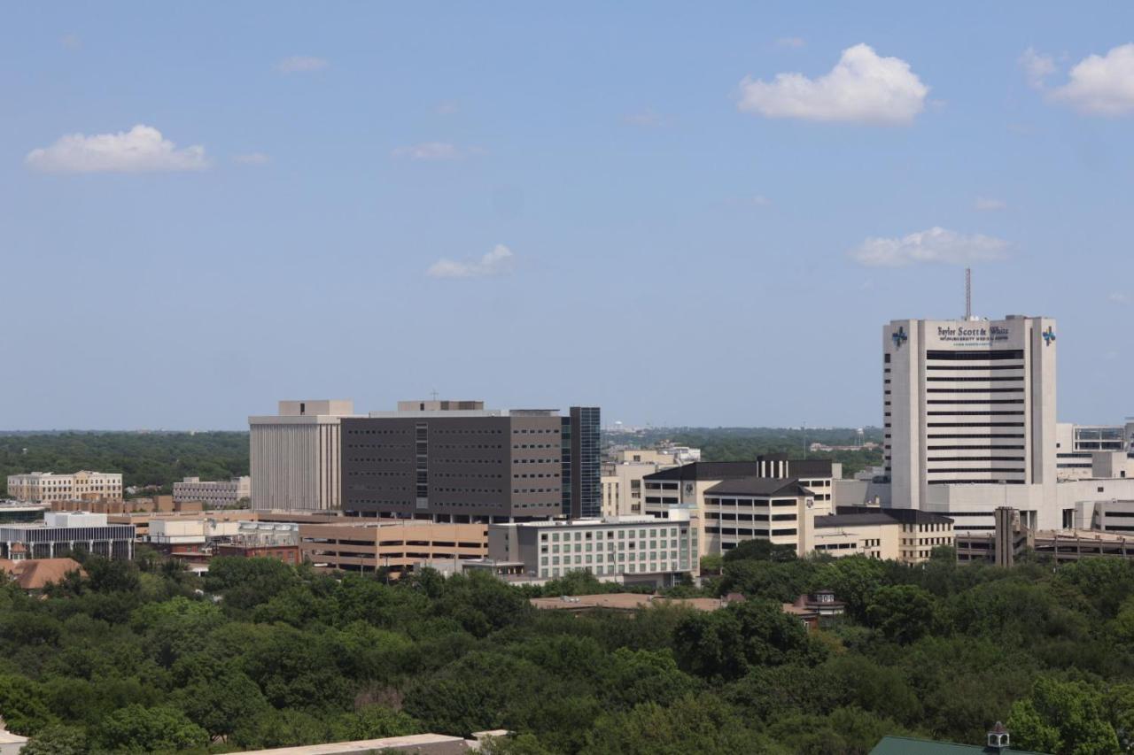 Luxury High-Rise Condo Downtown Dallas Esterno foto